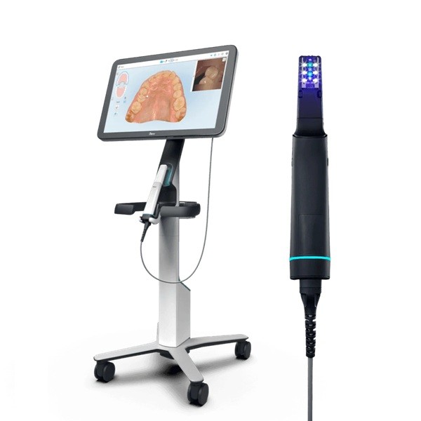 iTero Lumina escáner intraoral